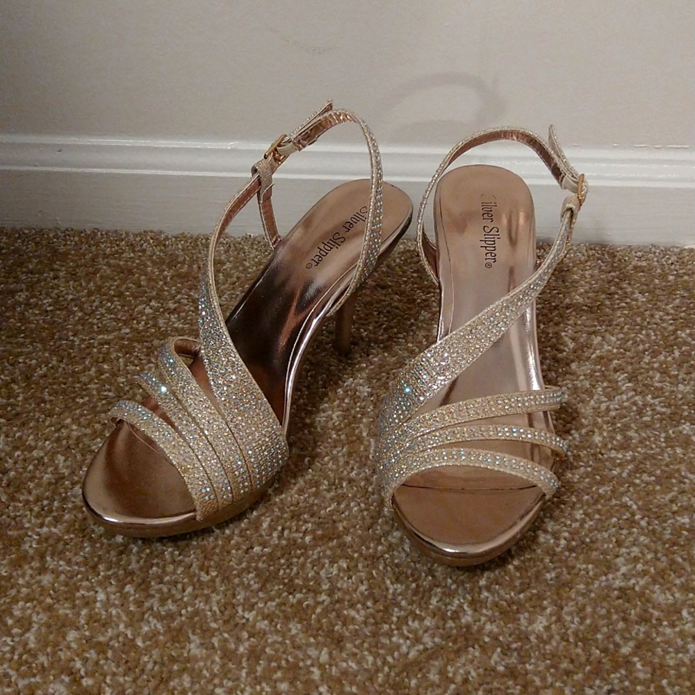 Silver slipper, Gold sparkling 2 in heals